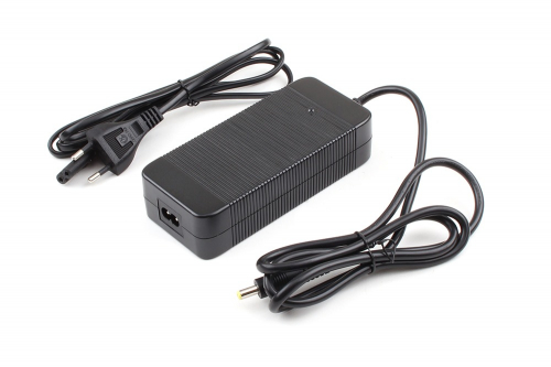 E-Drive Oplader 36V | 2A DC 2.5 Connector | Zwart